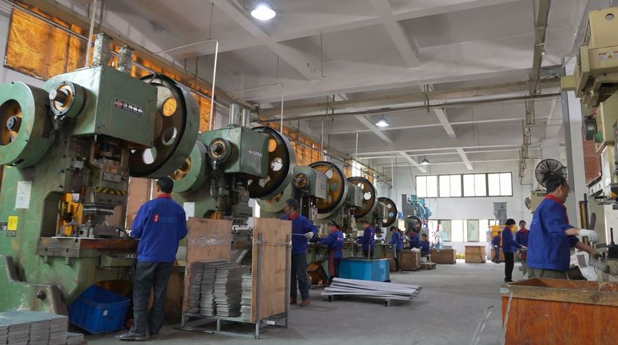 the workshop of Solar seam clamp